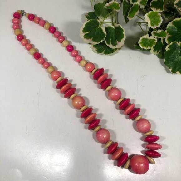 Shades of Pink Tan Wood Beaded 26 Inch Chunky Statement Colorful Necklace - Picture 4 of 5
